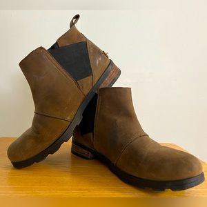 Sorel Emelie Brown Leather Suede Chelsea Cattail Ankle Booties Womens Sz 9